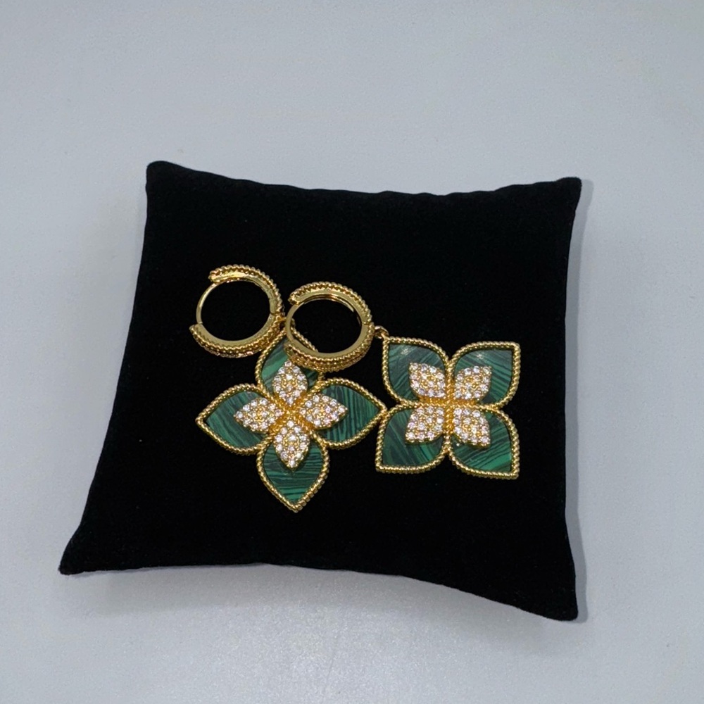 Malachite Flower Dangle Earrings - image 4